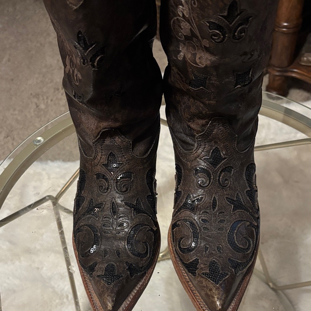 Embroidered Leather Heeled Boots - Picture 8 of 10